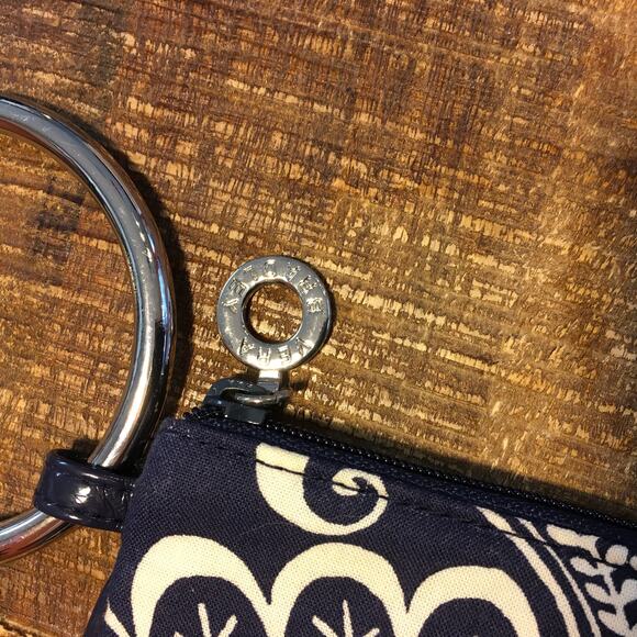 Vera Bradley Twirly Birds Navy Blue Bangle Cosmetic Wristlet Coin Purse Wallet - Picture 3 of 8